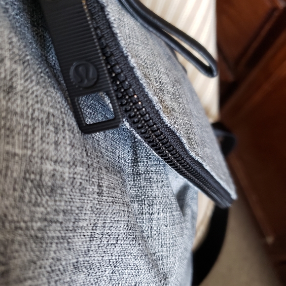 Lululemon All Night Festival Bag 5 Liters - Picture 3 of 8